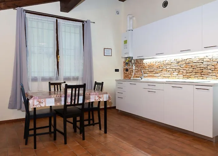 Semesterbostad Il Falco